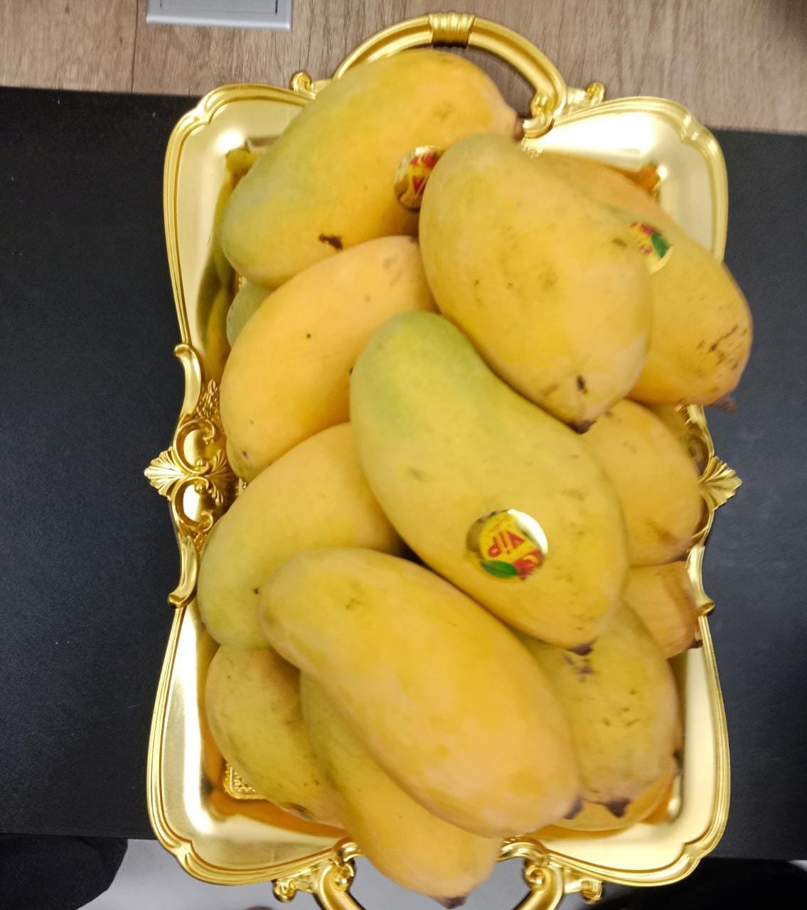 Fresh Mango Box (Premium Quality)